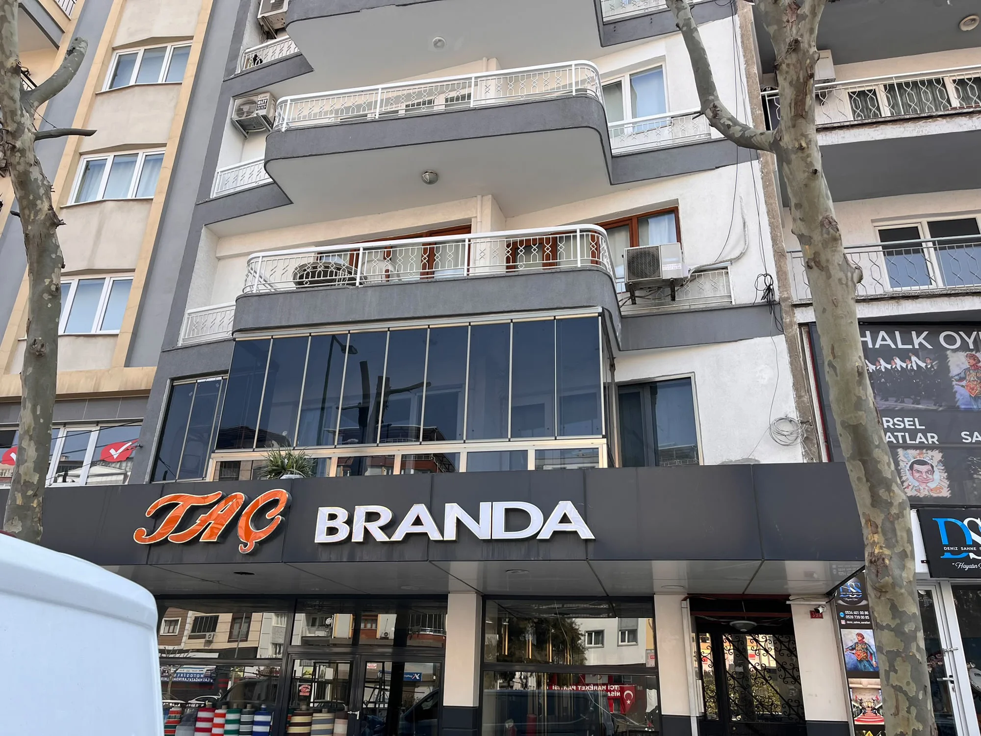 Manisa vitrin cam sistemi uygulaması – ticari cephe – Ünal Yapı